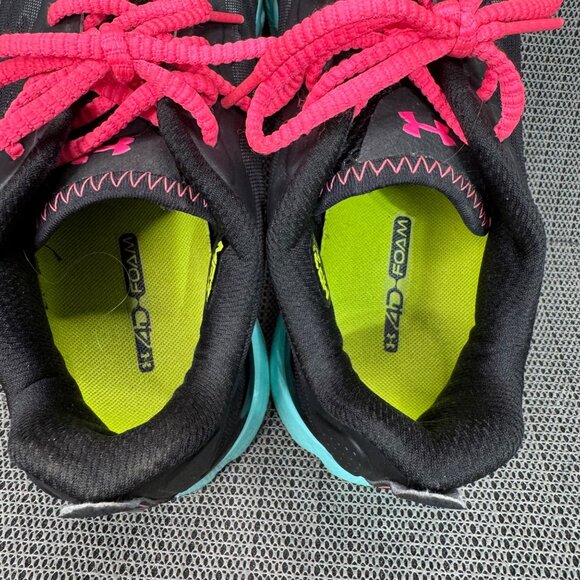 Under Armour Spine Venom Womens Size 8.5 Running Shoes Black/Pink/Turquoise - Picture 4 of 8